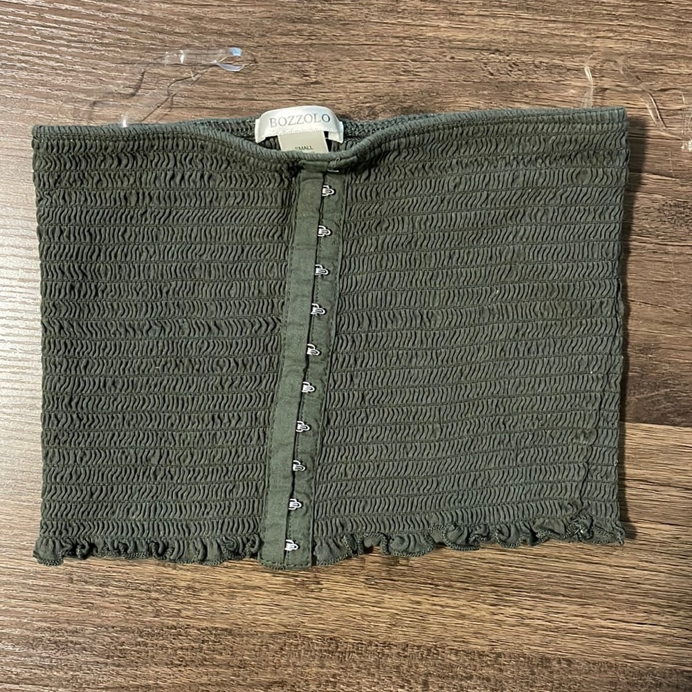 green crop top